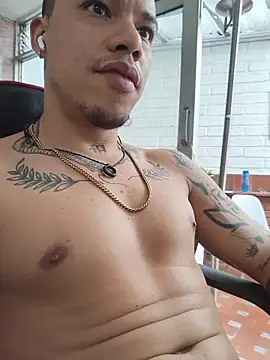 XXX chat uživo modela AlphaMasterXxx