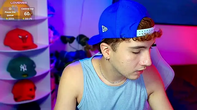 Chat +18 de Eiden_carter ao vivo