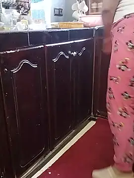 Sirine_sirine Adlı Modelin Canlı XXX Sohbeti