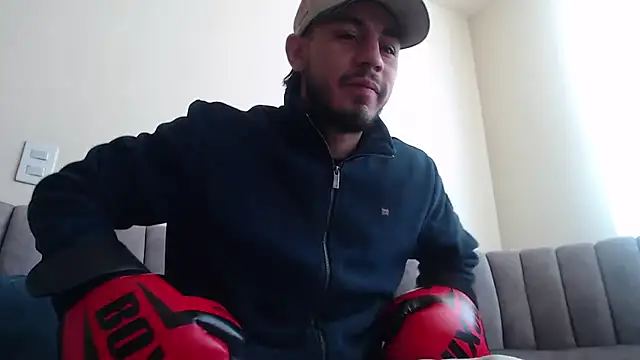 Taylor_DiamondBoy's Live XXX Chat