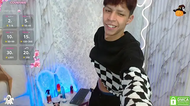 OLIIVER_TAY's Live XXX Chat