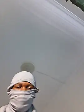 theUncutKing Pertunjukan Webcam