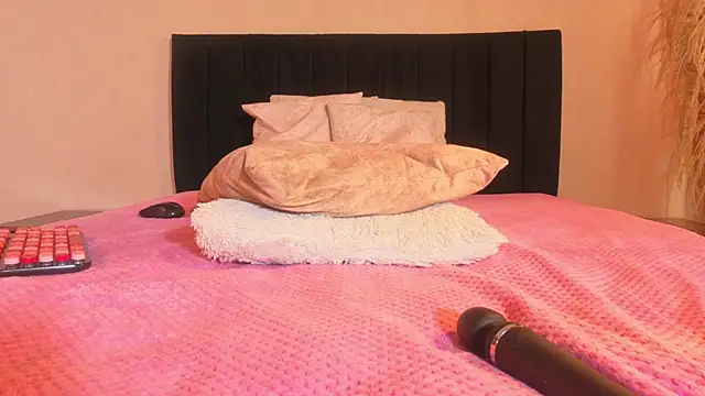 jackiie_ Adlı Modelin Canlı XXX Sohbeti