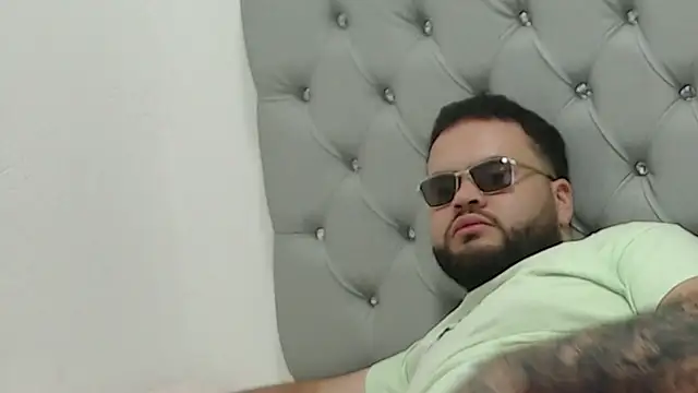 Chat XXX en directo de Enzo_WIld