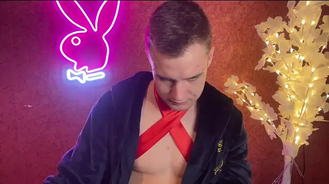 XXX chat uživo modela BigBabyMax