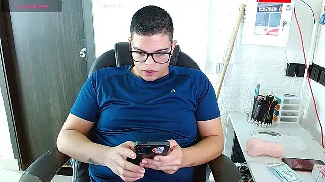 Realjoel01 Chat XXX in diretta
