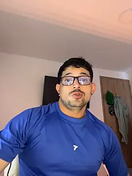 TroyeKnight – Naživo XXX chat