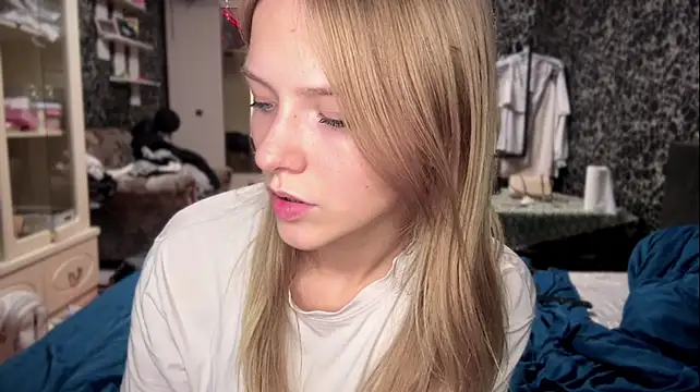KaseyVentur's Live XXX Chat