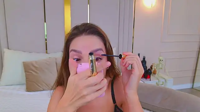 BellaHalles Chat XXX in diretta