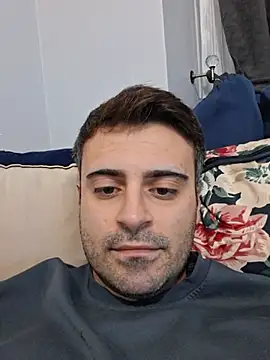 Chat XXX en directo de HugeTurkishCock