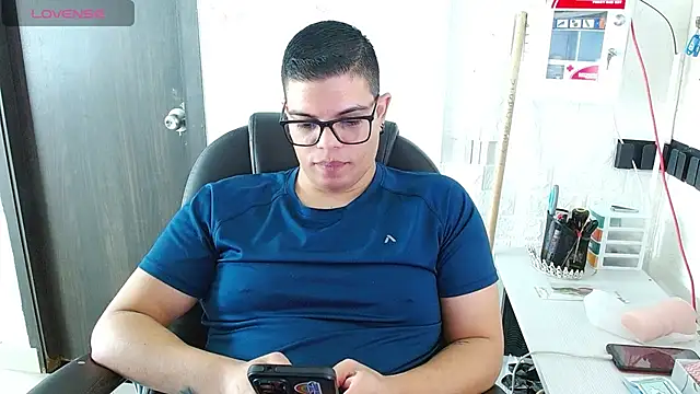 XXX chat uživo modela Realjoel01