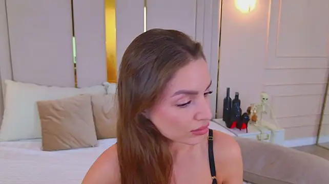 BellaHalles live XXX chat