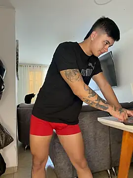 Онлайн чат XXX Christopher_strongg