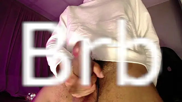 צ'אט XXX בשידור חי של LuckyMarks