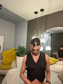 Luxa_Velvetn Webbikameraesitys