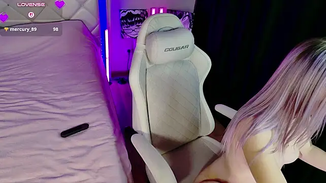 NaomiHita's Live XXX Chat