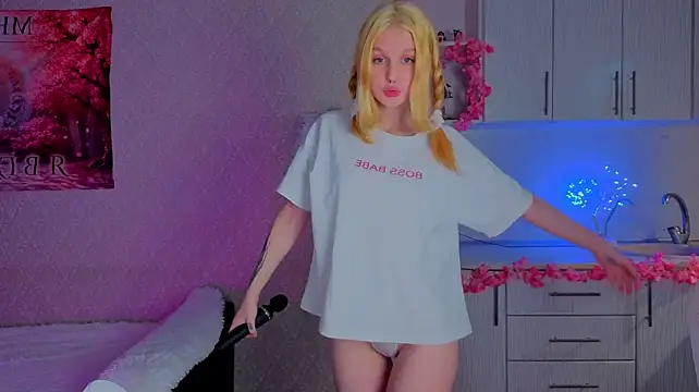 Hi_Kitti's Live XXX Chat