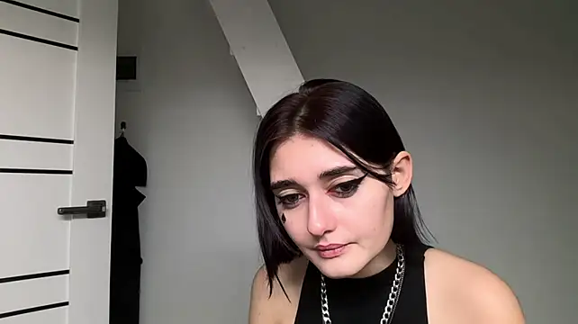 NadaSidles Adlı Modelin Canlı XXX Sohbeti