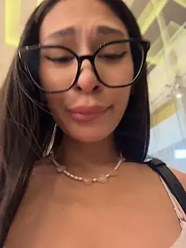 Aria51 – Live XXX-chat