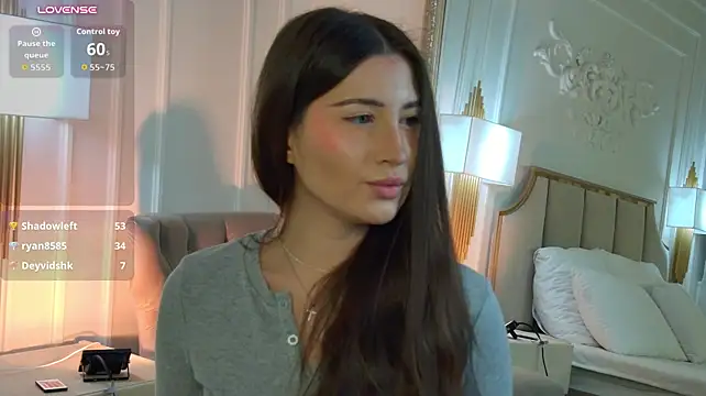 LisaDeviss Chat XXX live