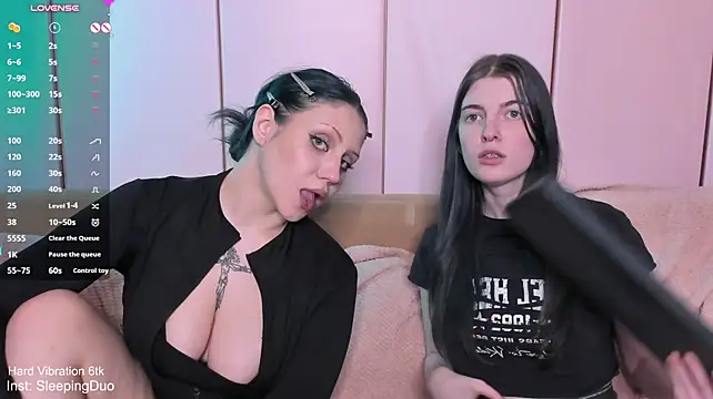Živý XXX chat SleepingDuo