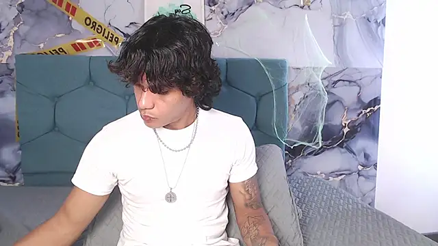 MaximilianRothn Live XXX chat