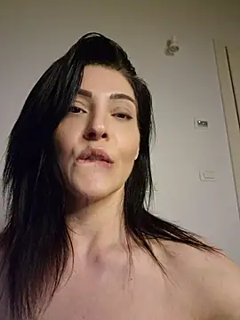 AryaSummersReal live XXX chat