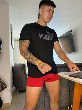 Chat XXX en directo de Christopher_strongg