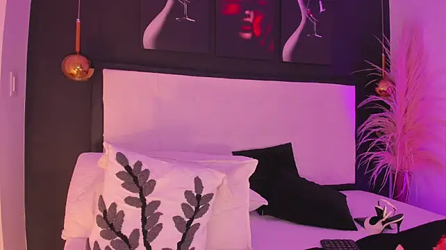 Samantha_Sra_ Chat XXX in diretta