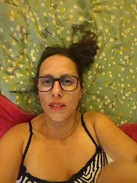 hotbrunettemass Adlı Modelin Canlı XXX Sohbeti