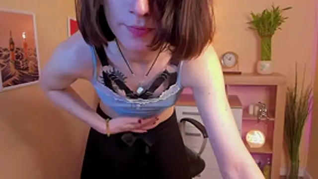 MickeQuinee 라이브 XXX 채팅