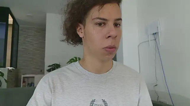 Chatroom XXX en direct de grey___27