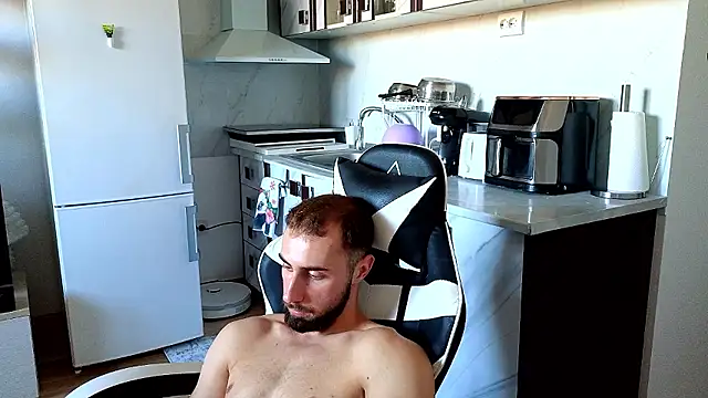 XXX chat uživo modela RyanStorm_