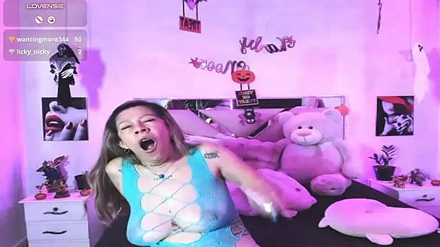 Karly_moon's Live XXX Chat