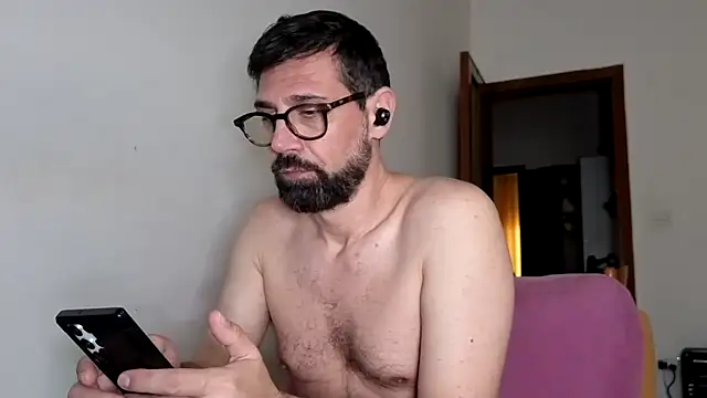 XXX chat uživo modela RyuKenZen