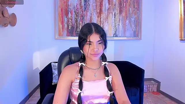 XXX chat uživo modela MiaLaurence