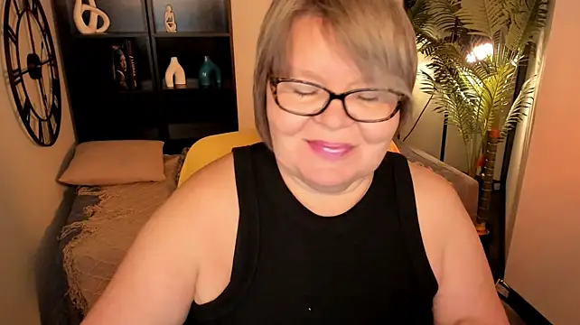 Shannonshine Show in webcam