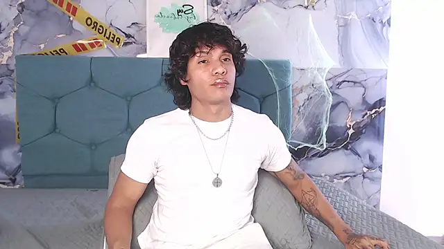 MaximilianRoth Chat XXX in diretta