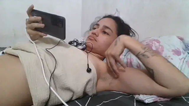 girl_tits Chat XXX in diretta