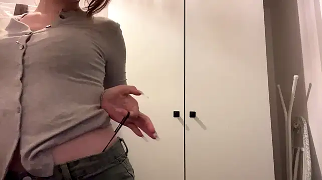 sereneglowz Adlı Modelin Canlı XXX Sohbeti