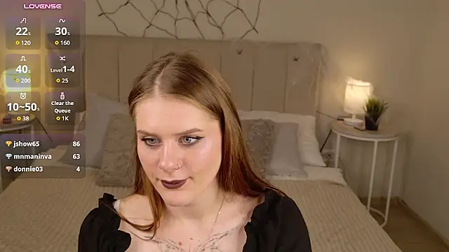 NaomiFlorres' Live XXX Chat