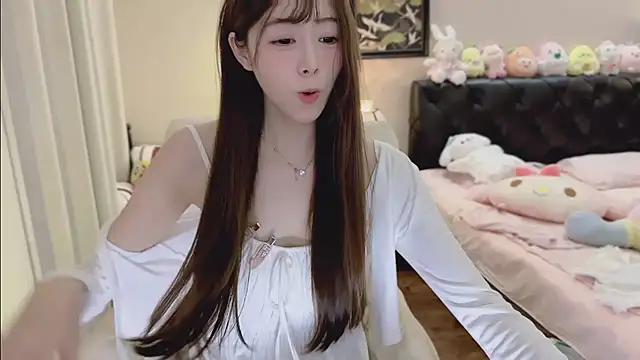 Evacute-top's Live XXX Chat