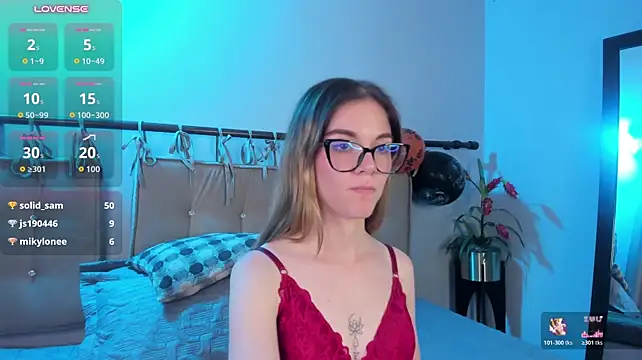 Chatroom XXX en direct de cassey_rose