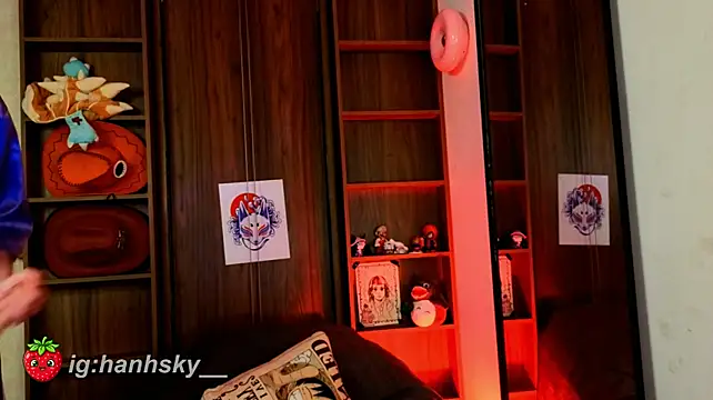 HannahSky_ Chat XXX in diretta