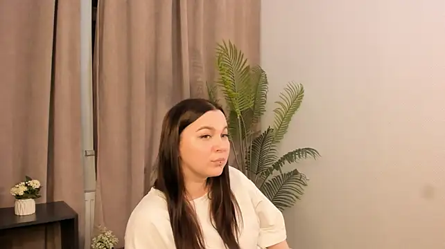 ElaineLenters Adlı Modelin Canlı XXX Sohbeti