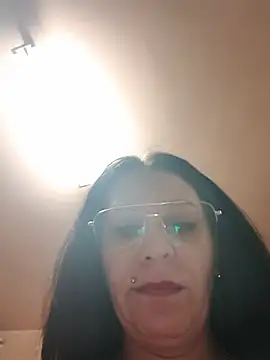 SugarDiamonds live XXX chat