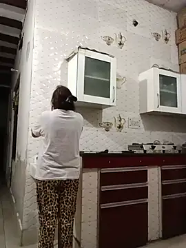 illay_love Adlı Modelin Canlı XXX Sohbeti