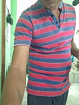 Priya_couple1: απευθείας συνομιλία ΧΧΧ