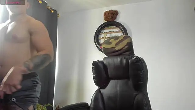 Enzo_Vegan Live XXX chat