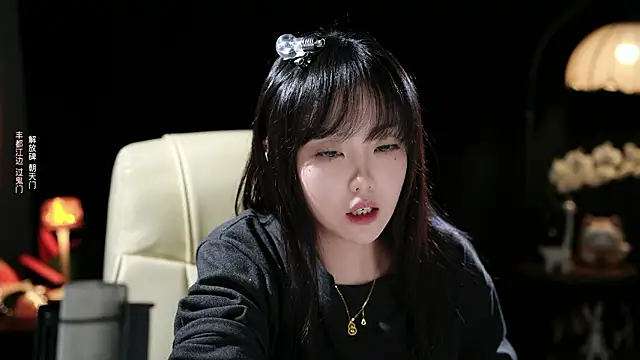 LongLongQueen's Live XXX Chat